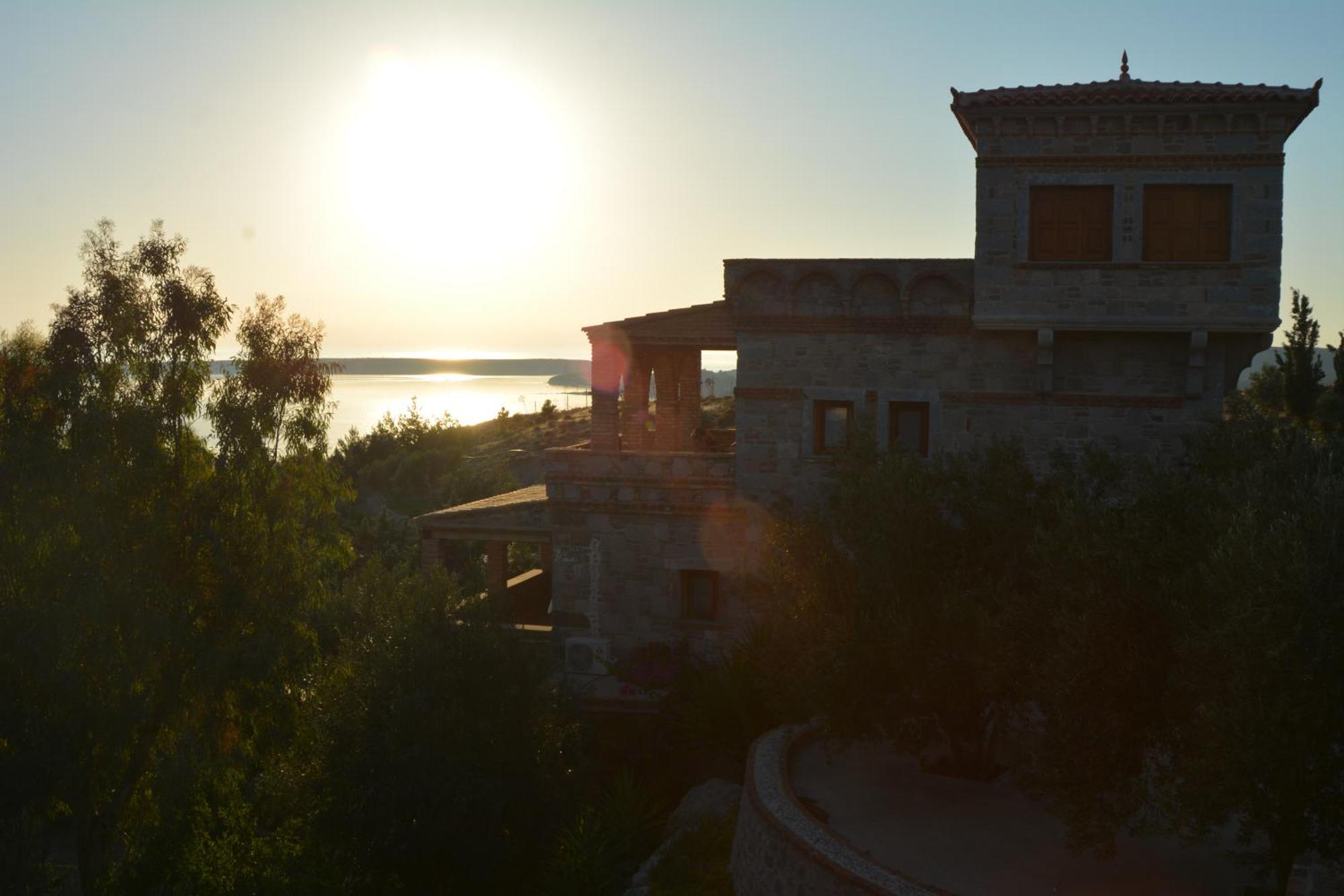 Lesvos Tower House Komninos Sigrion Exterior photo