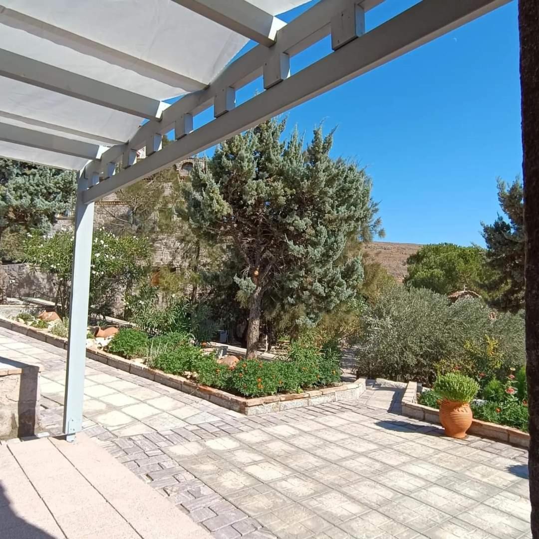 Lesvos Tower House Komninos Sigrion Exterior photo